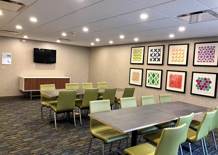 Holiday Inn Express Great Barrington By Ihg